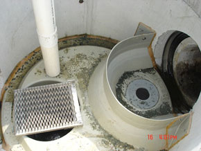 Oil water separator